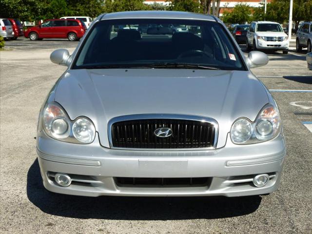 Hyundai Sonata 2002 photo 1