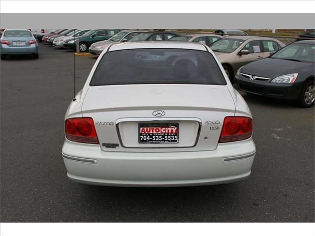 Hyundai Sonata 2002 photo 3