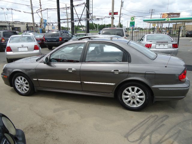 Hyundai Sonata 2003 photo 1