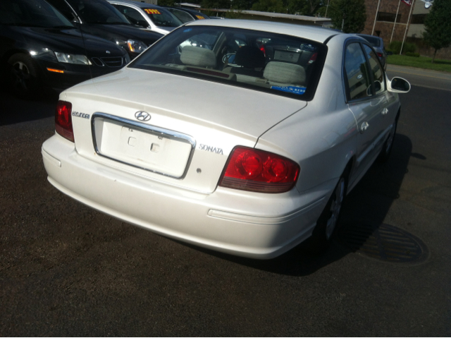 Hyundai Sonata 2003 photo 1