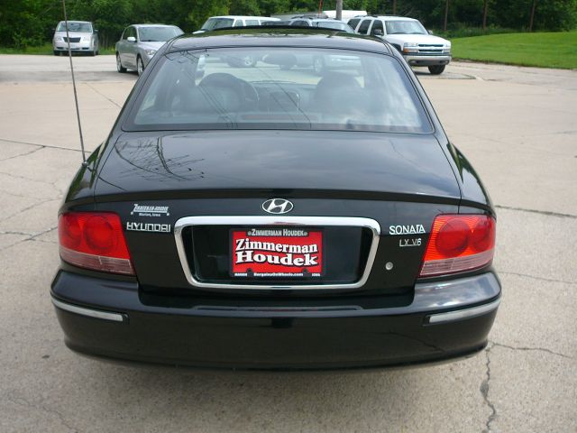 Hyundai Sonata 2003 photo 1