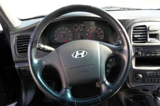 Hyundai Sonata 2003 photo 20