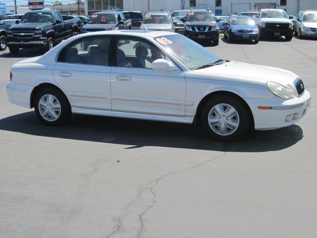 Hyundai Sonata 2003 photo 1