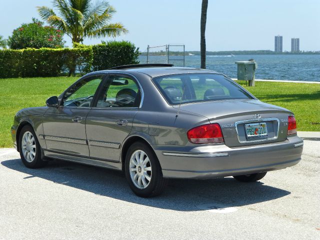 Hyundai Sonata 2003 photo 36