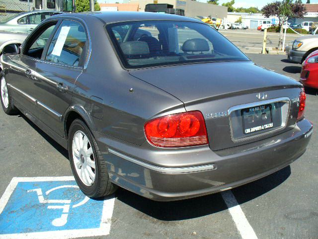 Hyundai Sonata 2003 photo 1