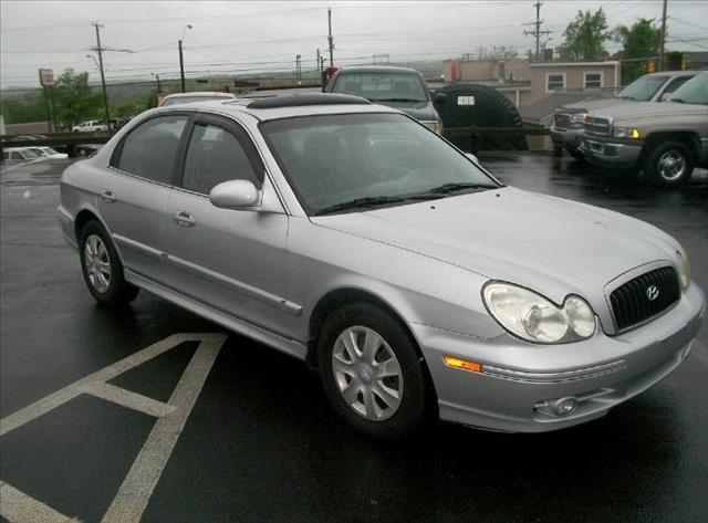 Hyundai Sonata 2003 photo 1