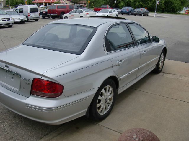 Hyundai Sonata 2003 photo 6