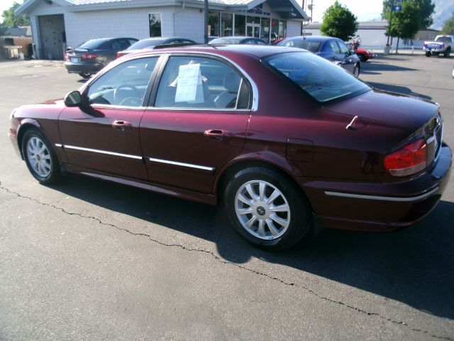 Hyundai Sonata 2003 photo 2