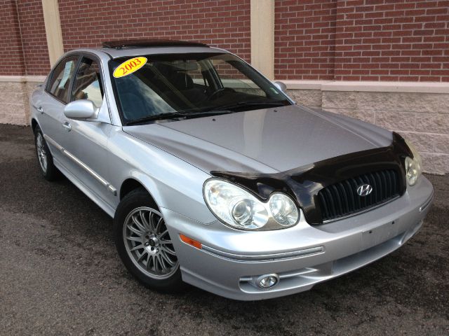 Hyundai Sonata FWD 4dr Sport Sedan