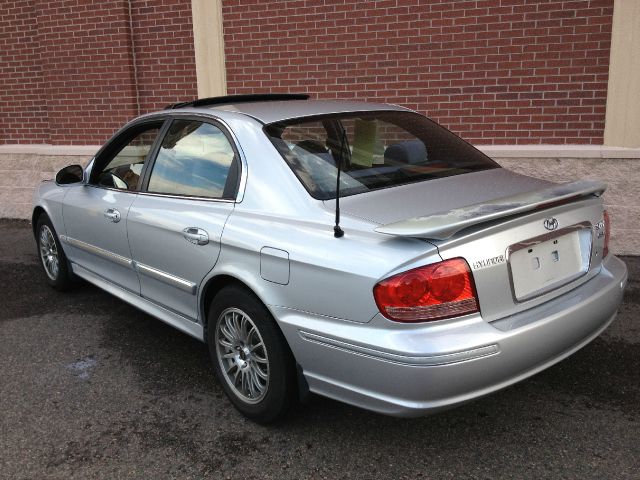 Hyundai Sonata 2003 photo 4