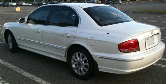 Hyundai Sonata 2003 photo 2