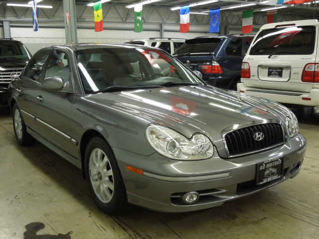 Hyundai Sonata 2003 photo 1