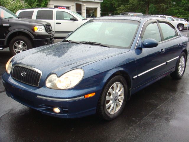 Hyundai Sonata 2003 photo 1