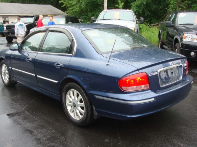 Hyundai Sonata 2003 photo 2