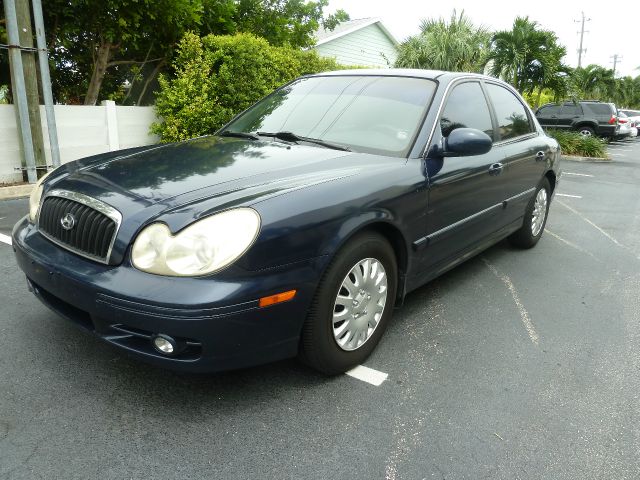 Hyundai Sonata 2003 photo 2