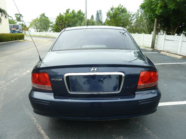 Hyundai Sonata 2003 photo 4