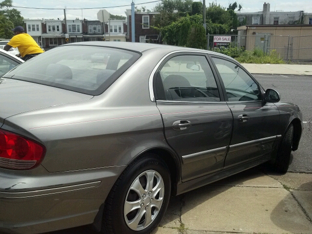 Hyundai Sonata 2003 photo 1