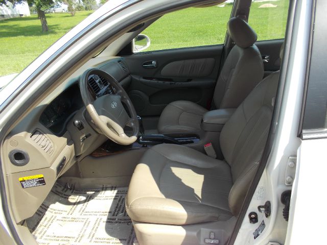 Hyundai Sonata 2003 photo 1