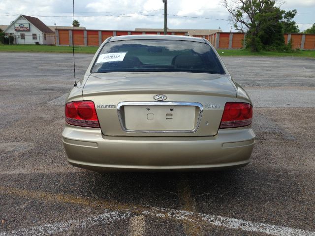 Hyundai Sonata 2003 photo 20