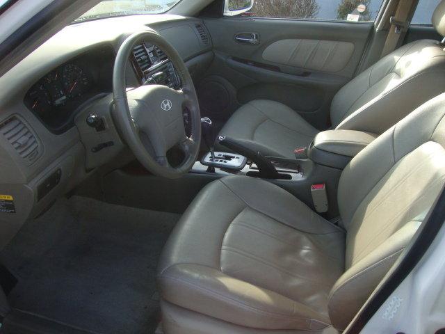 Hyundai Sonata 2004 photo 1