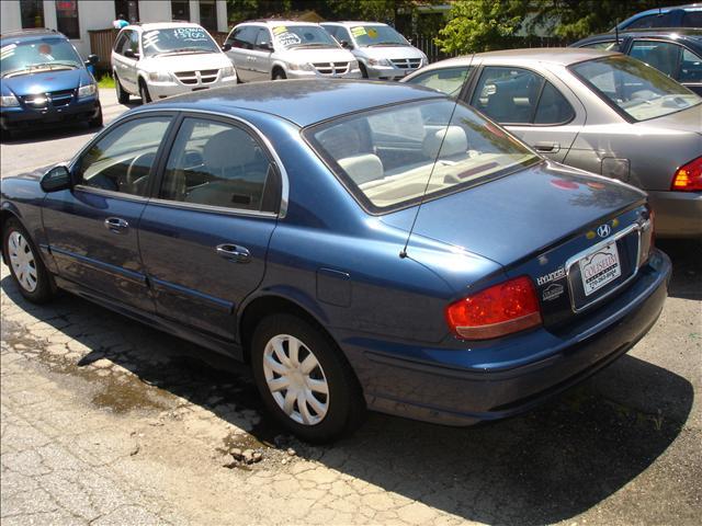 Hyundai Sonata 2004 photo 3