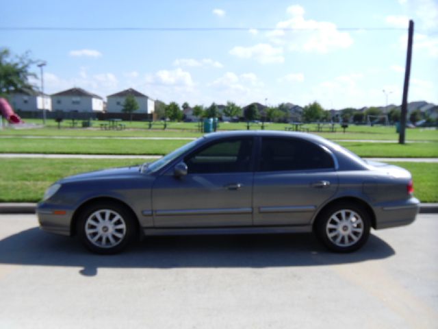 Hyundai Sonata FWD 4dr Sport Sedan