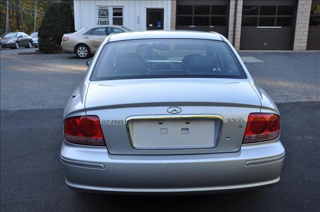 Hyundai Sonata 2004 photo 3