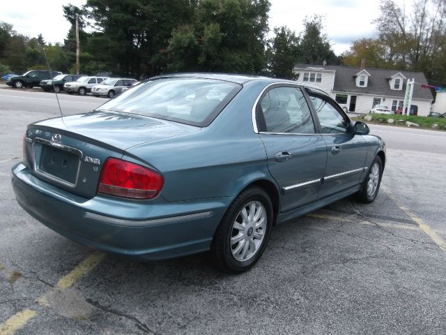 Hyundai Sonata 2004 photo 4