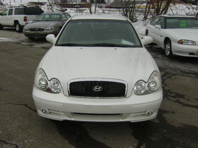 Hyundai Sonata 2004 photo 3