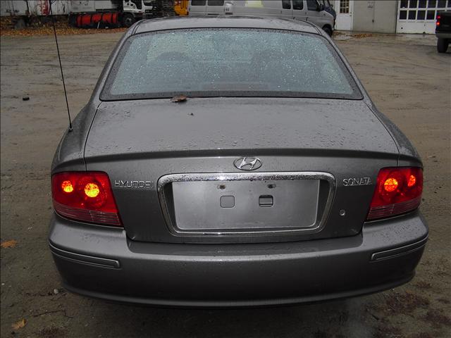 Hyundai Sonata 2004 photo 1