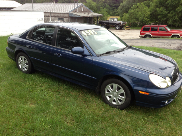 Hyundai Sonata 2004 photo 2