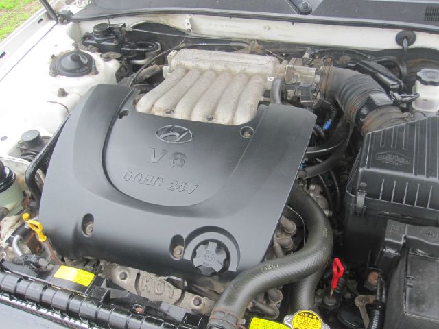 Hyundai Sonata 2004 photo 13