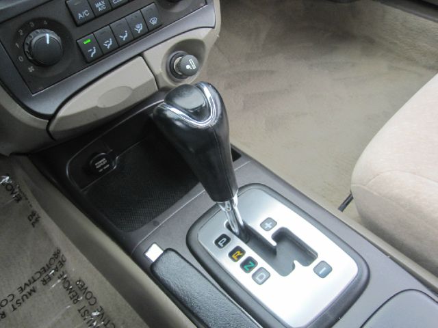 Hyundai Sonata 2004 photo 5