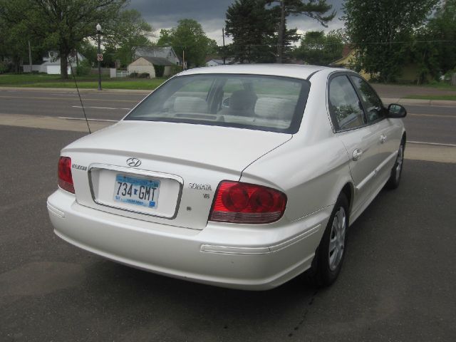 Hyundai Sonata 2004 photo 8