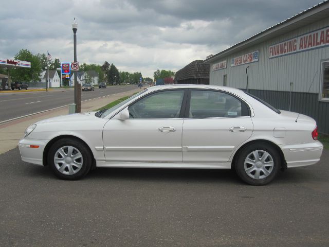 Hyundai Sonata 2004 photo 9