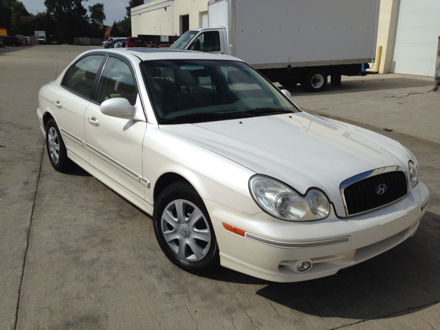 Hyundai Sonata FWD 4dr Sport Sedan