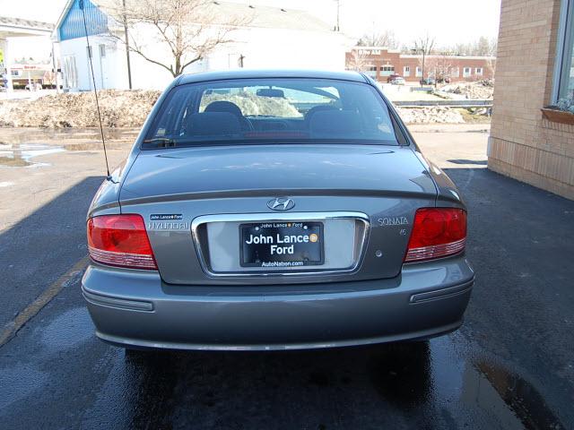 Hyundai Sonata 2004 photo 3