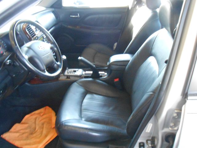 Hyundai Sonata 2004 photo 4