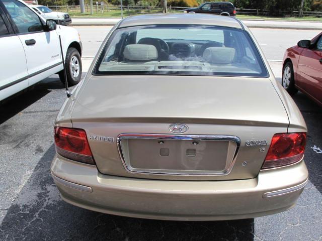 Hyundai Sonata 2004 photo 4