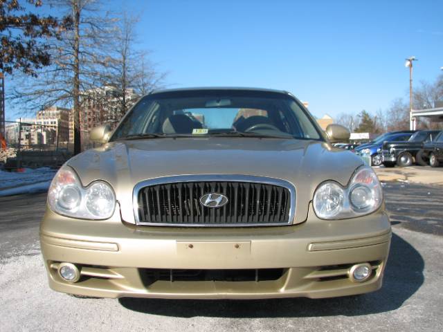 Hyundai Sonata S Sedan Sedan