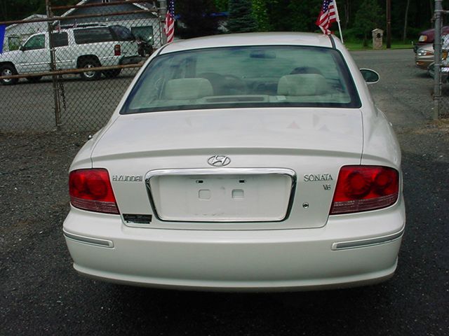 Hyundai Sonata Unknown Sedan