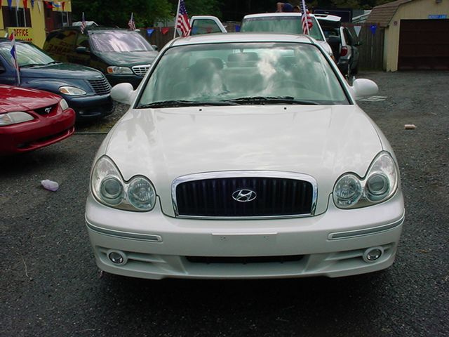 Hyundai Sonata 2004 photo 3