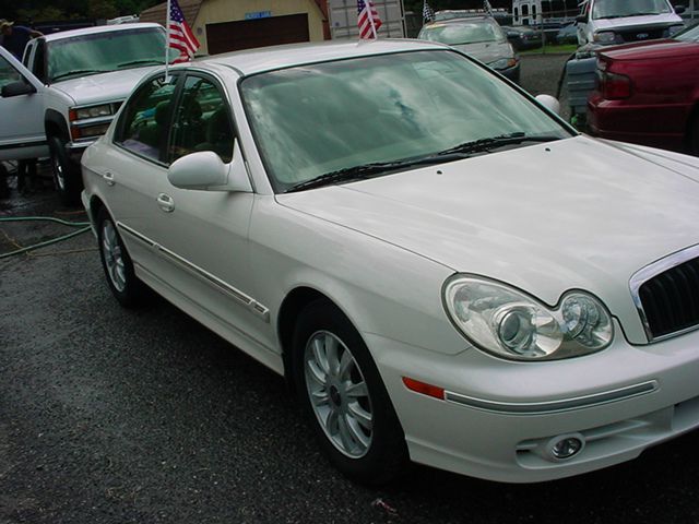 Hyundai Sonata 2004 photo 4