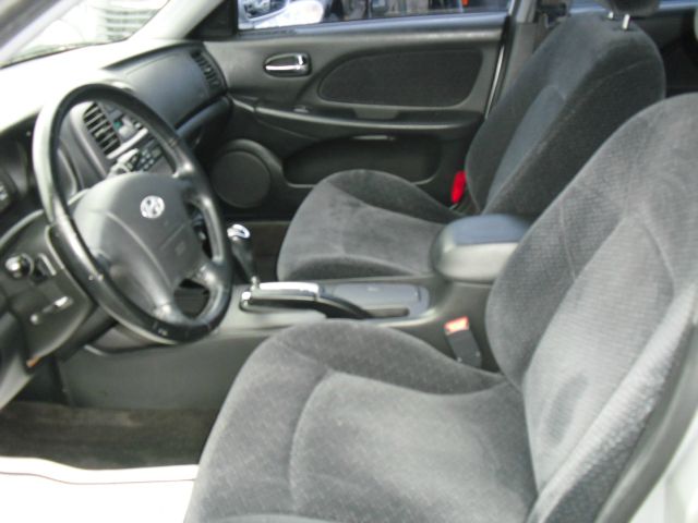 Hyundai Sonata 2004 photo 2