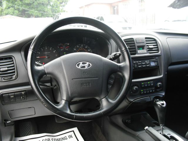 Hyundai Sonata 2004 photo 7