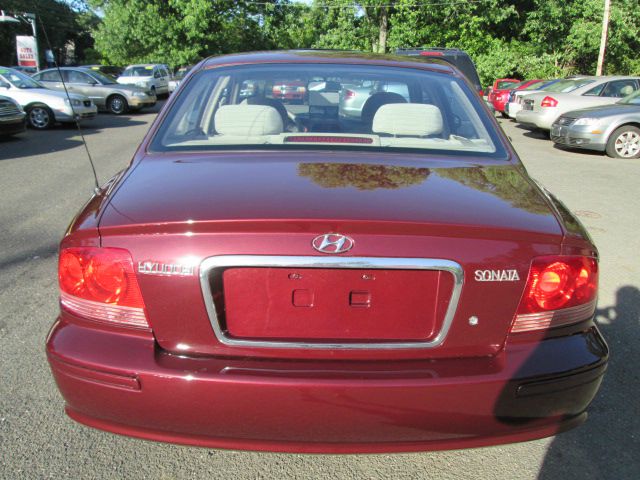 Hyundai Sonata 2004 photo 4