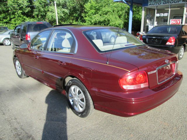 Hyundai Sonata 2004 photo 8