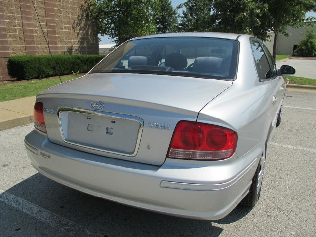 Hyundai Sonata 2004 photo 1