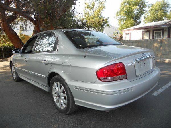 Hyundai Sonata 2004 photo 5