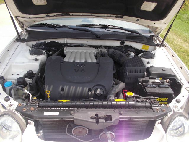 Hyundai Sonata 2004 photo 1